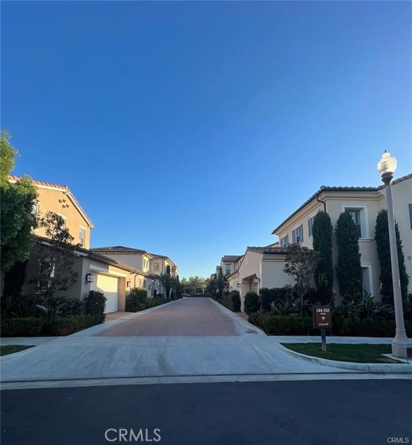 Detail Gallery Image 3 of 9 For 146 Stallion, Irvine,  CA 92602 - 3 Beds | 2/1 Baths