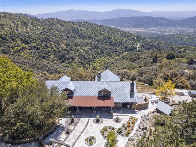 Detail Gallery Image 8 of 75 For 27241 Deertrail Dr, Tehachapi,  CA 93561 - 5 Beds | 4/1 Baths