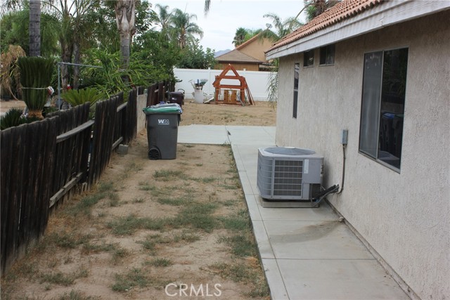 25380 Ivory Avenue, Moreno Valley CA: https://media.crmls.org/medias/c82e30a7-58aa-4fb0-a218-874d780816c8.jpg