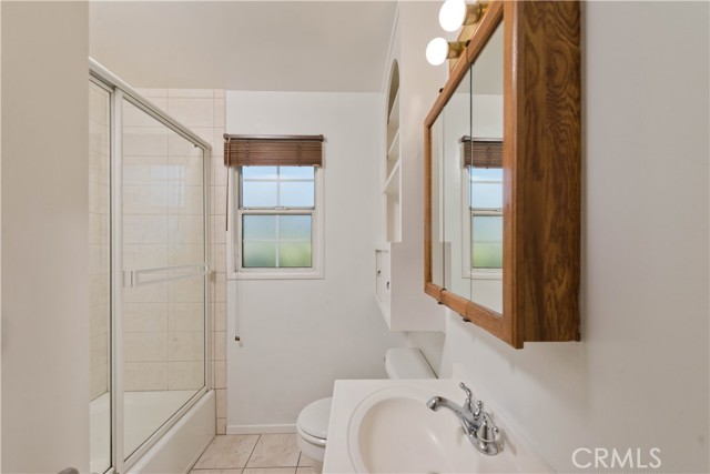 Detail Gallery Image 26 of 42 For 9655 Gothic, North Hills,  CA 91343 - 3 Beds | 2 Baths