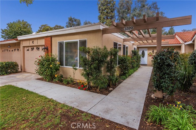 3320 Via Carrizo, Laguna Woods CA: https://media.crmls.org/medias/c82f6bd7-781e-40d6-9b03-2b7374133d3c.jpg