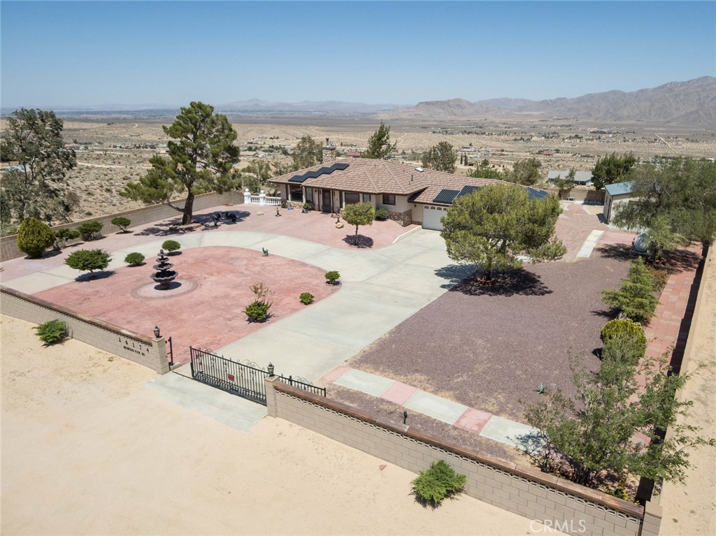 26174 Mountain View Road, Apple Valley, CA 92308