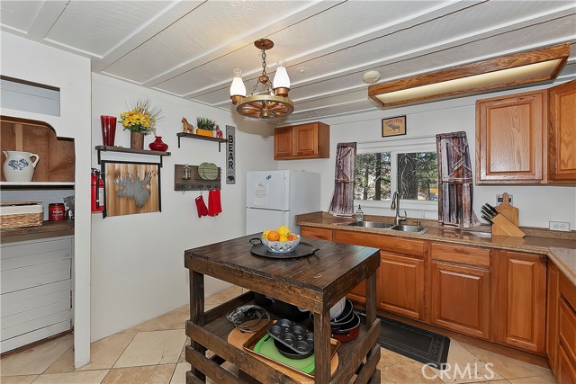 Detail Gallery Image 20 of 59 For 746 Talmadge Rd, Big Bear Lake,  CA 92315 - 3 Beds | 2/1 Baths