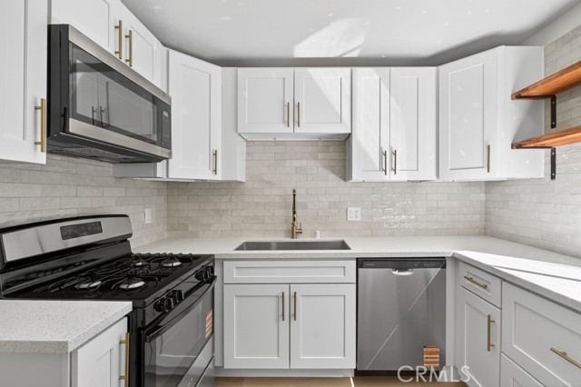 Detail Gallery Image 7 of 18 For 925 E Appleton #4,  Long Beach,  CA 90802 - 2 Beds | 1 Baths