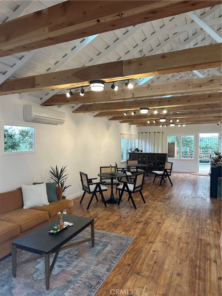 MLS #SB25059372 img 1