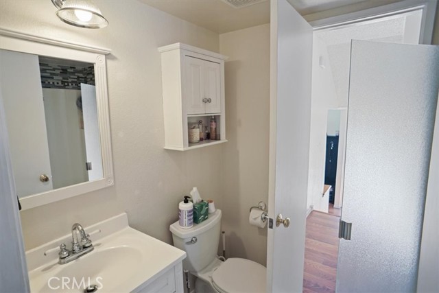 Detail Gallery Image 9 of 21 For 27617 Nugget Drive #1,  Canyon Country,  CA 91387 - 3 Beds | 3 Baths