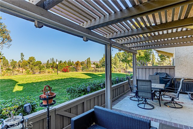 Detail Gallery Image 14 of 55 For 642 Colonial Cir, Fullerton,  CA 92835 - 3 Beds | 3 Baths