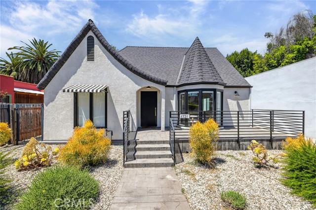 6521 Homewood Avenue, Los Angeles CA: https://media.crmls.org/medias/c831fbee-4f15-4e70-b627-4df666c4a531.jpg