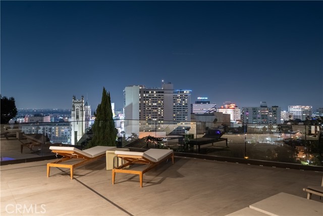 1947 Glencoe Way, Los Angeles CA: https://media.crmls.org/medias/c832846f-d37f-425f-9784-c510da1cbaa4.jpg