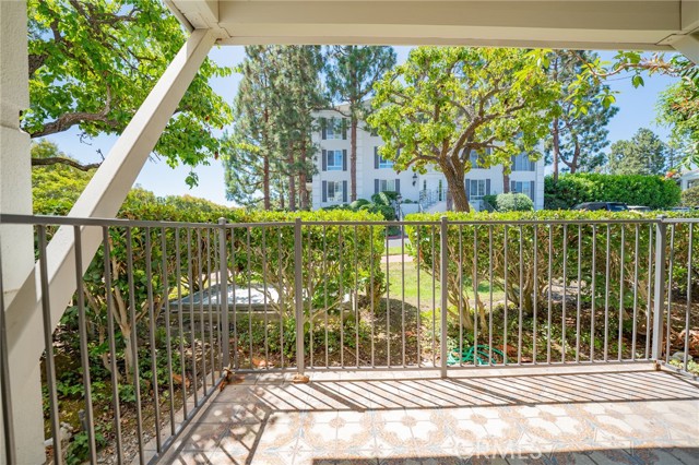 Detail Gallery Image 16 of 16 For 200 Mcneil Ln #104,  Newport Beach,  CA 92663 - 2 Beds | 2 Baths