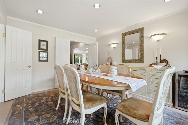 Detail Gallery Image 30 of 61 For 2134 Cottonwood Cir, Visalia,  CA 93277 - 4 Beds | 3 Baths