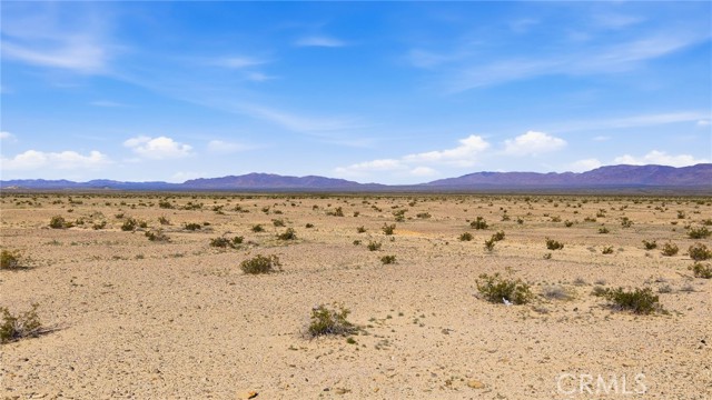 Detail Gallery Image 6 of 35 For 2327 Palm, Twentynine Palms,  CA 90007 - – Beds | – Baths