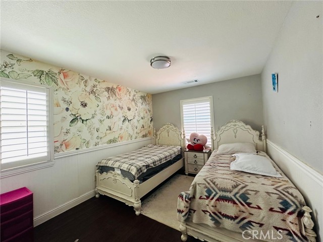 692 Blueberry Lane, Madera CA: https://media.crmls.org/medias/c833b3e9-0d7d-4e4a-b6d1-e890a8e0f93f.jpg