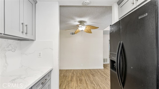 Image 14 of 29 For 6816 Alondra Boulevard 43