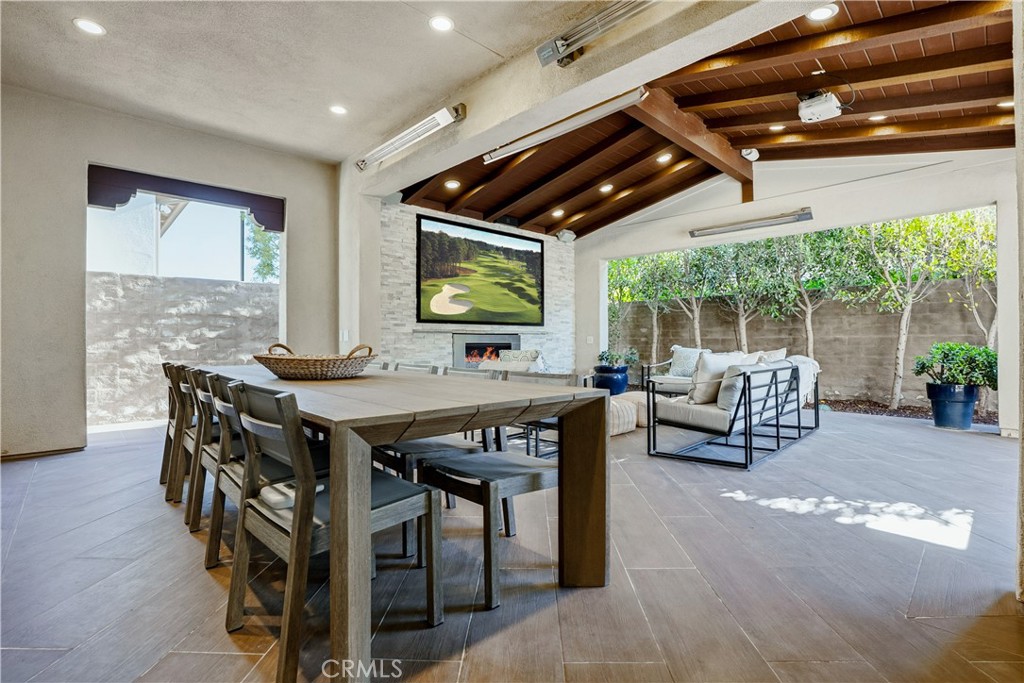 MLS #OC25270445 image #29