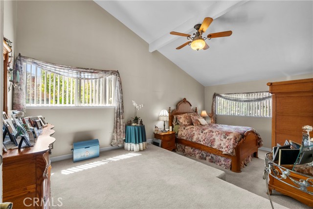 565 Martinique Place, Thousand Oaks CA: https://media.crmls.org/medias/c835210e-acf6-41b1-9424-e5eda4431010.jpg
