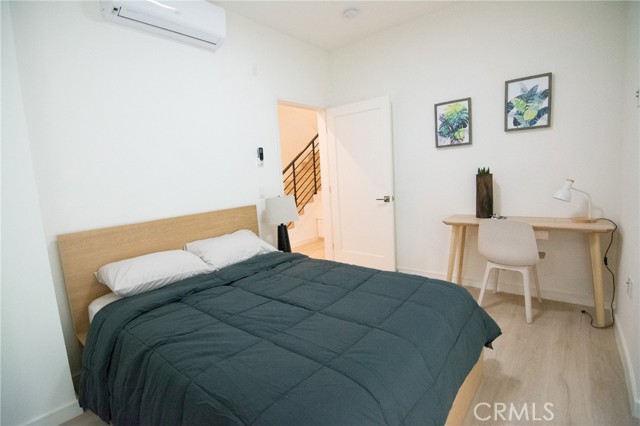 Detail Gallery Image 4 of 53 For 1187 Crenshaw Bld #102,  Los Angeles,  CA 90019 - 2 Beds | 3 Baths