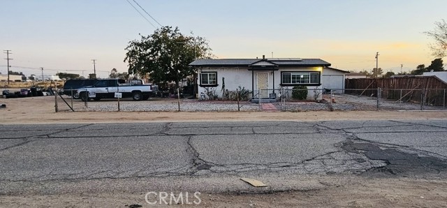 Detail Gallery Image 1 of 6 For 11865 Lee Ave, Adelanto,  CA 92301 - 2 Beds | 1 Baths