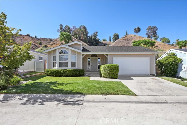 20197 Canyon View Drive, Canyon Country CA: https://media.crmls.org/medias/c8361d21-2d66-4900-914b-9dd09eda2069.jpg