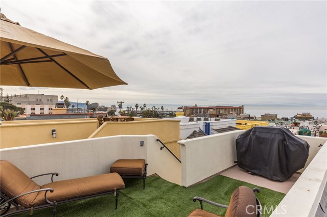 155 1st Court, Hermosa Beach, California 90254, 4 Bedrooms Bedrooms, ,2 BathroomsBathrooms,Residential,Sold,1st,SB17000952