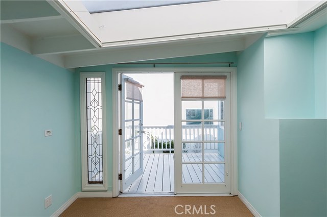 1325 Loma Drive, Hermosa Beach, California 90254, 2 Bedrooms Bedrooms, ,2 BathroomsBathrooms,Residential,Sold,Loma,SB17232773