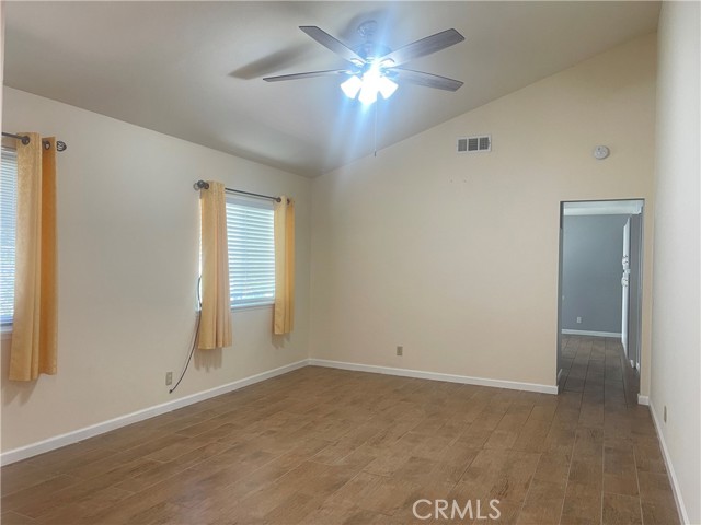 Detail Gallery Image 2 of 25 For 3114 East Avenue Q12, Palmdale,  CA 93550 - 2 Beds | 2 Baths