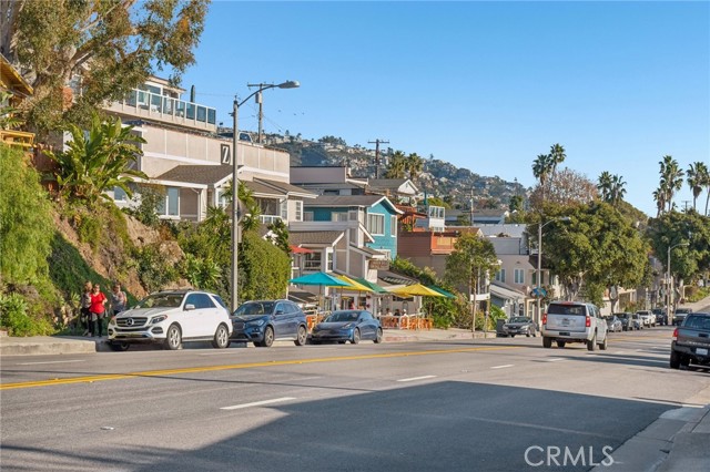 Detail Gallery Image 64 of 67 For 240 Moss #2,  Laguna Beach,  CA 92651 - 2 Beds | 2 Baths