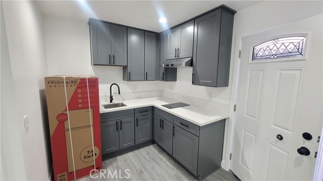 Detail Gallery Image 5 of 19 For 1605 Santa Ana St #C,  Anaheim,  CA 92805 - 1 Beds | 1 Baths