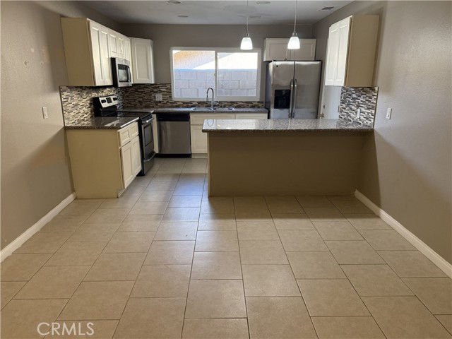 Detail Gallery Image 3 of 22 For 53385 Eisenhower, La Quinta,  CA 92253 - 3 Beds | 2/1 Baths