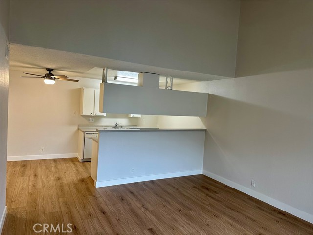 Detail Gallery Image 7 of 17 For 12350 E Del Amo Blvd #1014,  Lakewood,  CA 90715 - 2 Beds | 1 Baths