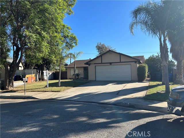 Detail Gallery Image 1 of 2 For 3085 17th St, Highland,  CA 92346 - 4 Beds | 2 Baths