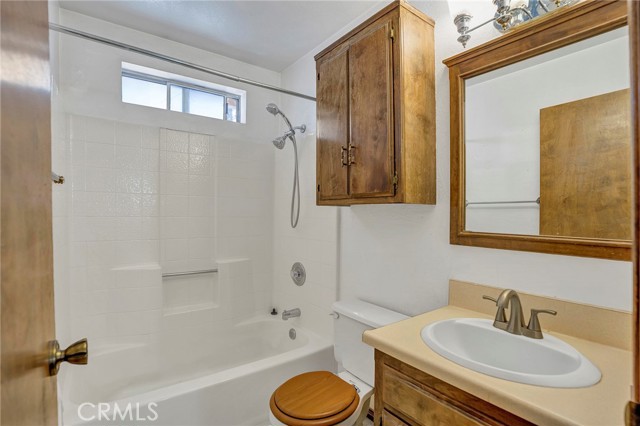 Detail Gallery Image 11 of 24 For 33079 Ridge Rd, Arrowbear,  CA 92382 - 2 Beds | 1/1 Baths