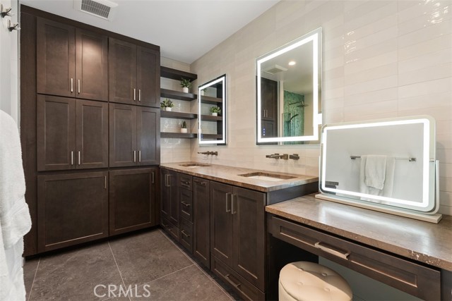Detail Gallery Image 19 of 28 For 3556 Rutgers Ave, Long Beach,  CA 90808 - 3 Beds | 2 Baths