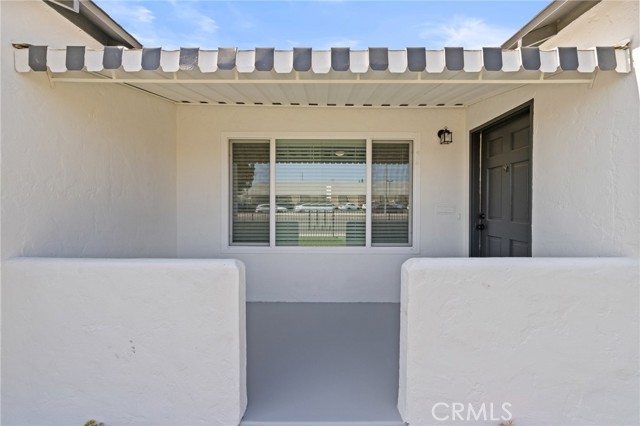 211 E Grangeville Boulevard, Hanford CA: https://media.crmls.org/medias/c83d4422-9820-4e08-af69-8a098a4be3b5.jpg