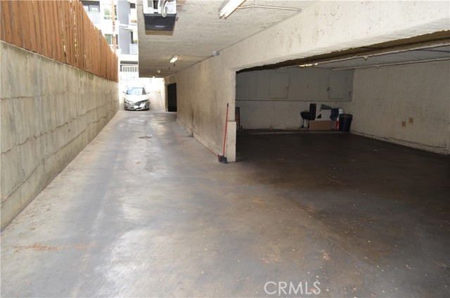 7028 Alabama Avenue, Canoga Park CA: https://media.crmls.org/medias/c83d531c-2aea-4081-ad75-d2cb5a0b9d40.jpg