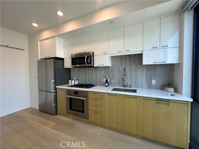 Detail Gallery Image 5 of 14 For 400 S Broadway #1002,  Los Angeles,  CA 90013 - 1 Beds | 1 Baths