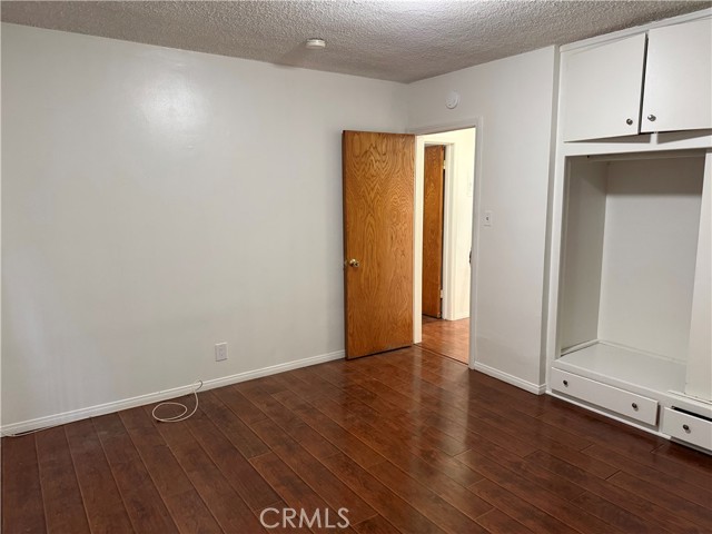 Detail Gallery Image 5 of 8 For 420 N Market, Inglewood,  CA 90302 - 2 Beds | 1 Baths