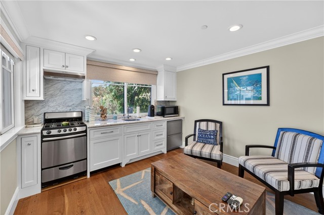 Detail Gallery Image 70 of 74 For 405 Blumont St, Laguna Beach,  CA 92651 - 5 Beds | 6/1 Baths