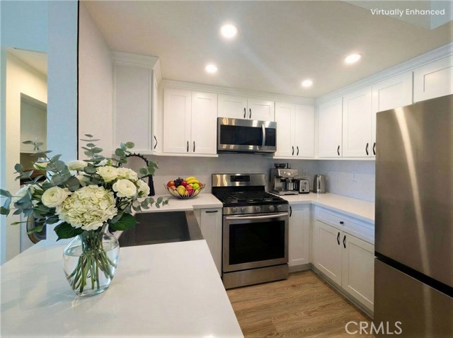 Front Image Thumbnail for CROC26044105