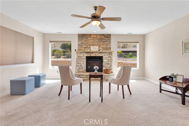 19410 Allegheny Court, Apple Valley CA: https://media.crmls.org/medias/c83ed05f-8f74-4c1d-83d2-6bd91dc44799.jpg