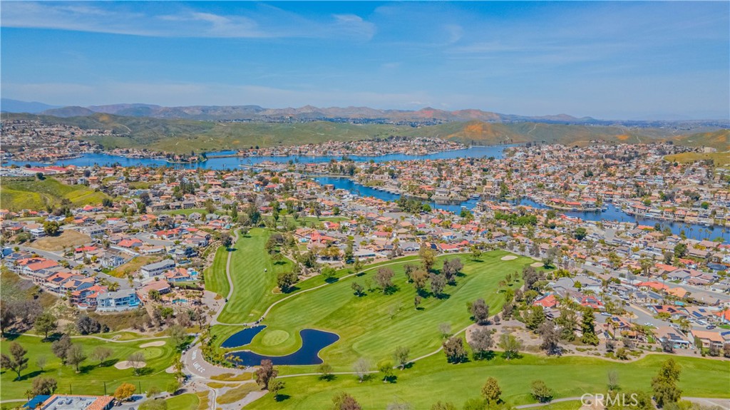 https://media.crmls.org/medias/c83ed339-d158-4066-b5e5-f9e8a7041d82.jpg?preset=X-Large