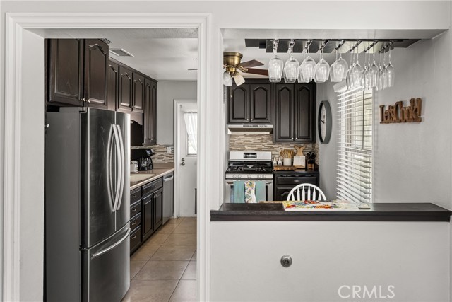 Detail Gallery Image 8 of 33 For 4809 Falcon Ave, Long Beach,  CA 90807 - 3 Beds | 2 Baths
