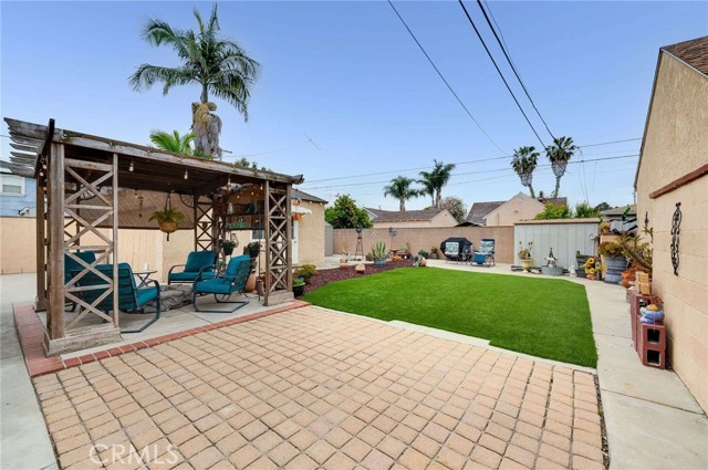 Image 24 of 31 For 5851 Pearce Avenue