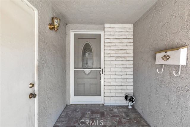 Detail Gallery Image 4 of 29 For 18911 Circle of Friends, Newhall,  CA 91321 - 2 Beds | 2 Baths