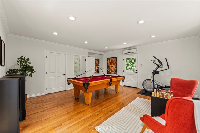Detail Gallery Image 30 of 43 For 4428 Saugus Ave, Sherman Oaks,  CA 91403 - 4 Beds | 4 Baths