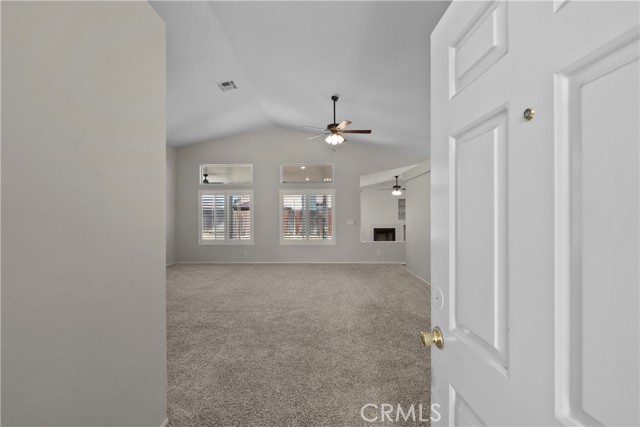 6327 W Avenue J5, Lancaster CA: https://media.crmls.org/medias/c84147f5-7f4d-44d8-ab92-f82d2ce7b380.jpg