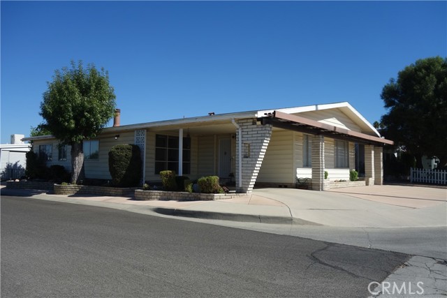 Detail Gallery Image 5 of 44 For 1430 W Johnston Ave, Hemet,  CA 92543 - 2 Beds | 2 Baths