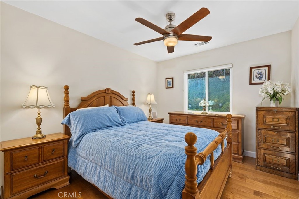 MLS #OC25259647 image #27