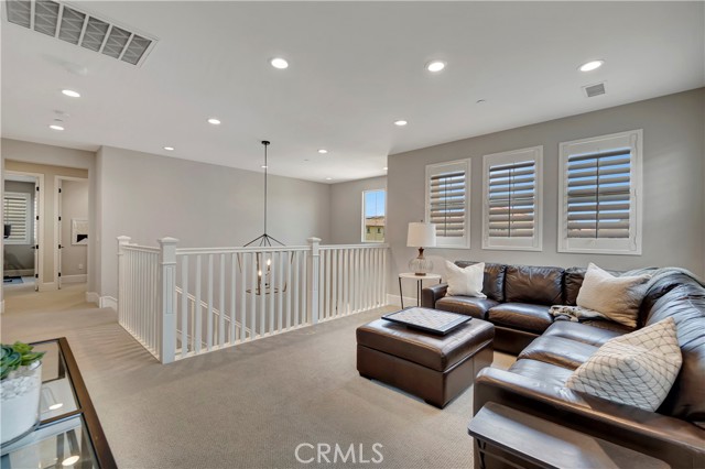 17311 Juniper Lane, Huntington Beach CA: https://media.crmls.org/medias/c8425fcc-6c5f-4ac5-8e05-5e250fc78b49.jpg