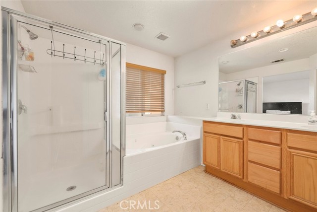 Detail Gallery Image 12 of 18 For 45444 Spahn Ln, Lancaster,  CA 93535 - 4 Beds | 2 Baths